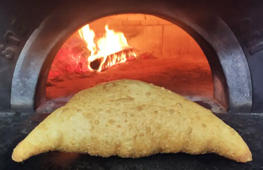 Calzone Fritto Ripieno..